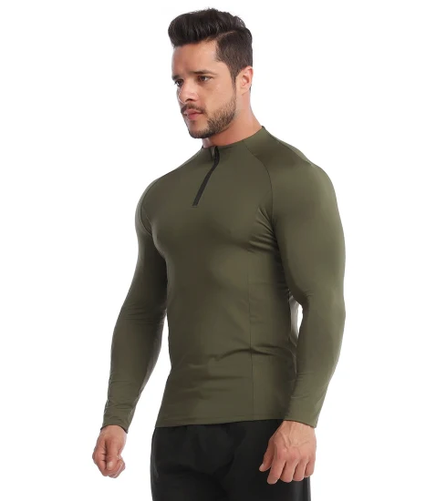 Großhandelskleidung Neues Design Herren-Kompressions-Sportshirt mit langen Ärmeln in Kontrastfarben in Grün/Schwarz und geteiltem Saum